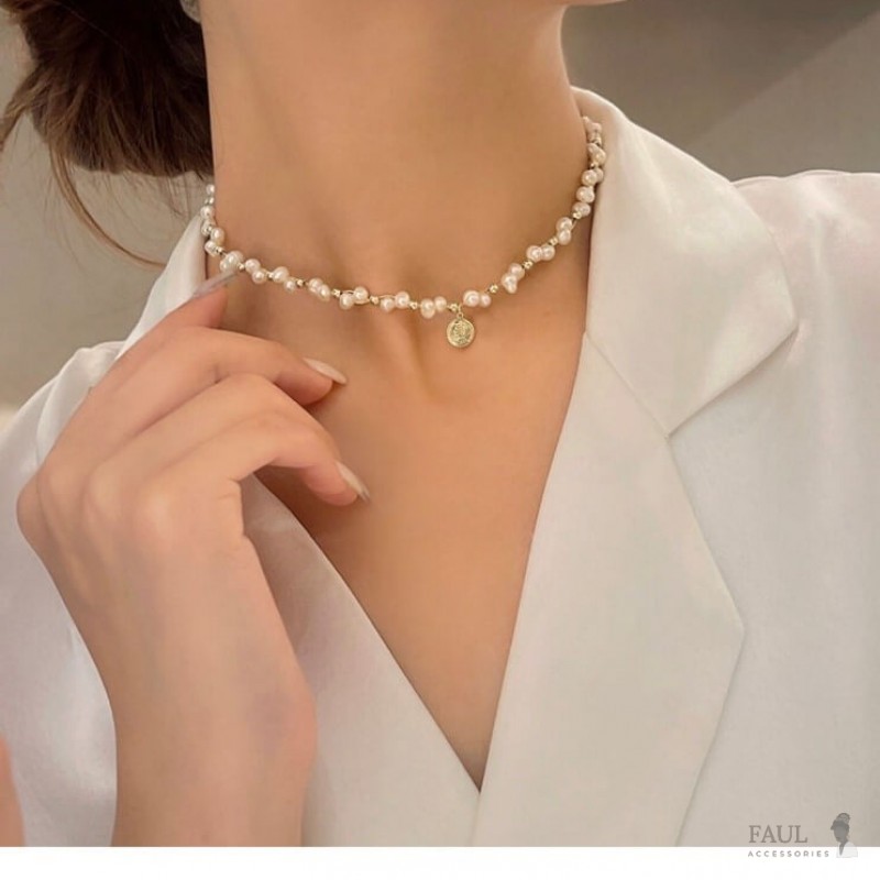 CHUỖI HẠT TRAI TỰ NHIÊN MẶT ĐỒNG XU ĐỘC ĐÁO